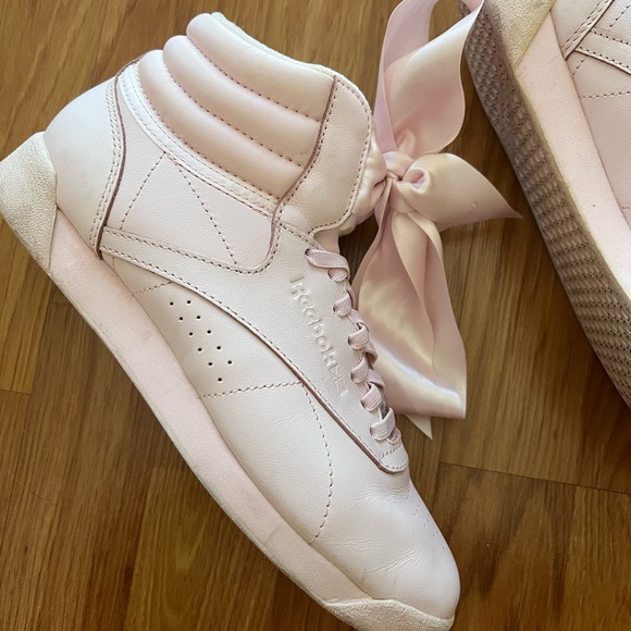 Reebok Sneakers - Picture 3 of 5